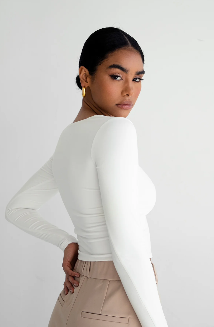 The Classic Long Sleeve Scoop